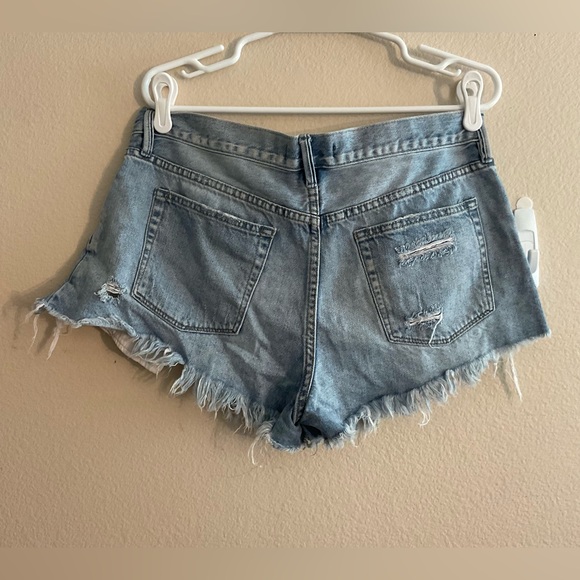 We The‎ Free Free People Distressed Denim Blue Jean Shorts size 31 - Picture 2 of 2